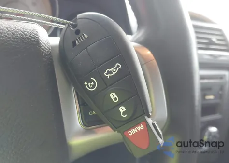 2013 Dodge Challenger Sxt z USA, uszkodzony, nr VIN 2C3CDYAG3DH692448